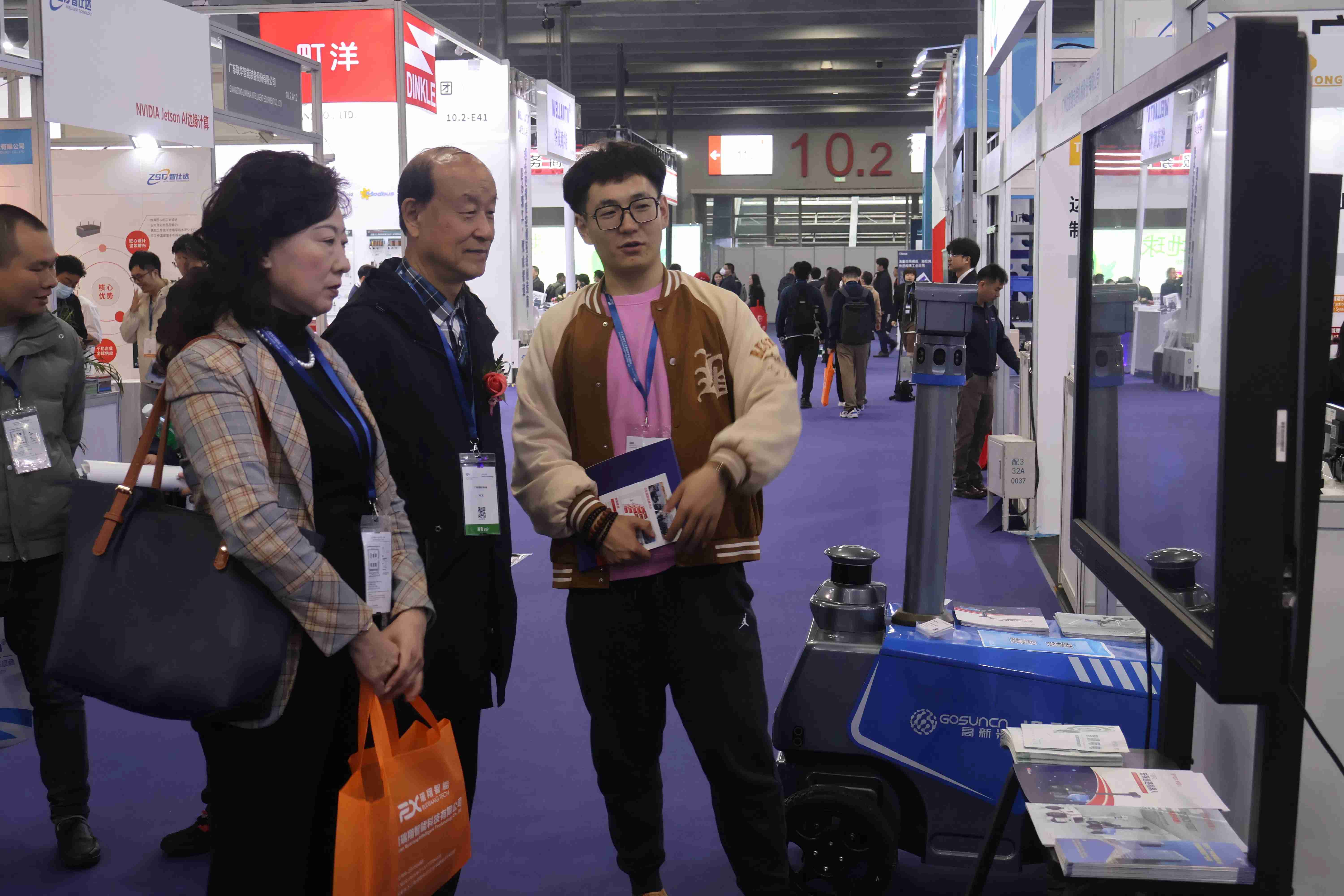 高新兴机器人亮相2024 SPS广州智能制造展